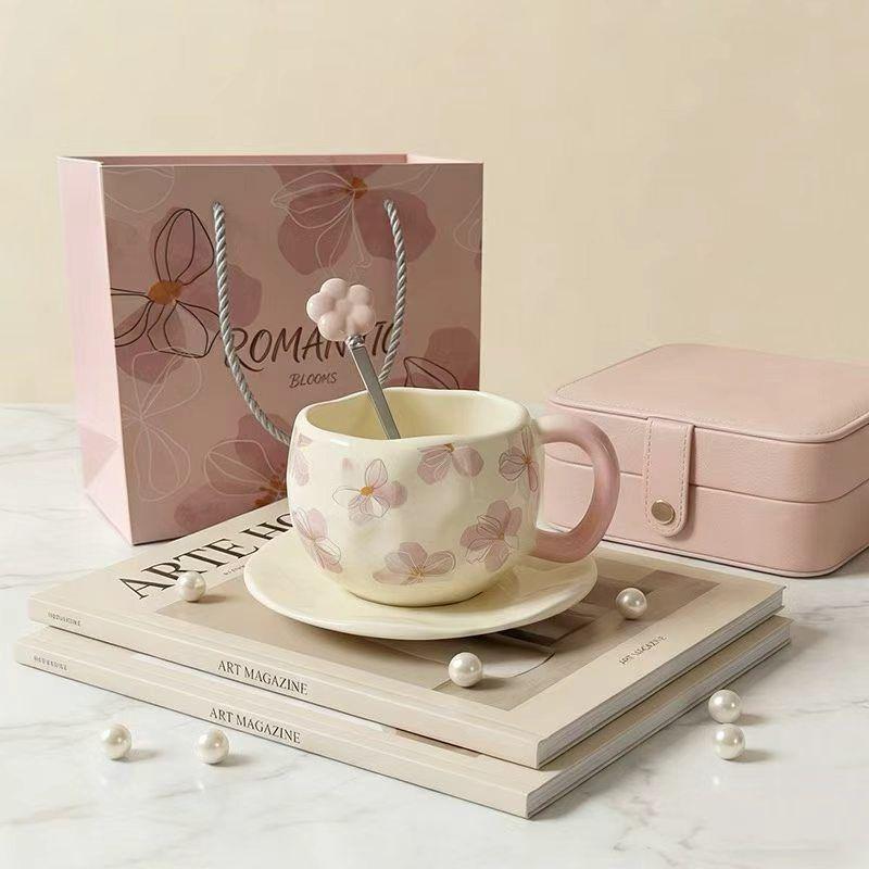 Pink Floral Cup Gift Set