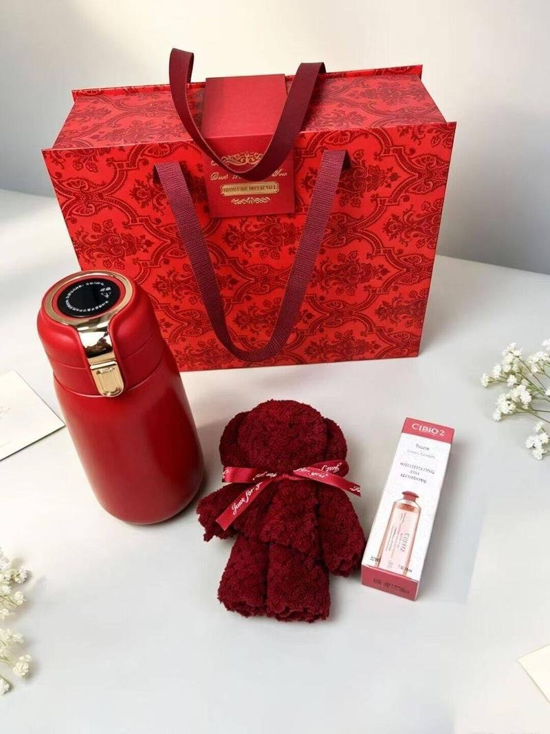 Red Festival Gift Set